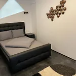 Stylish Westpark 2 View W8 Apartment *