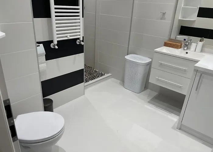 Stylish Westpark 2 View W8 Bucharest