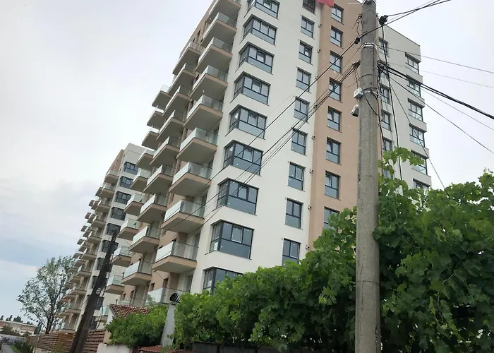 Stylish Westpark 2 View W8