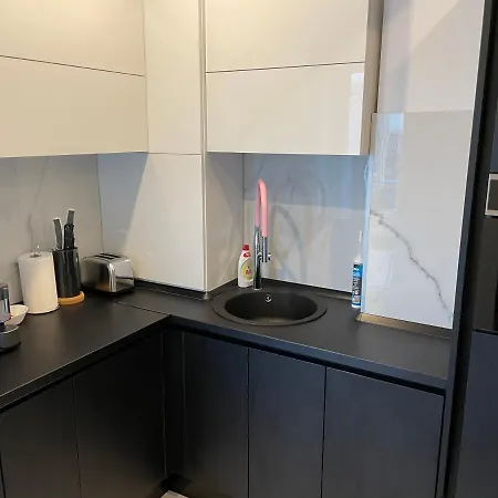 Stylish Westpark 2 View W8 Апартаменти Бухарест