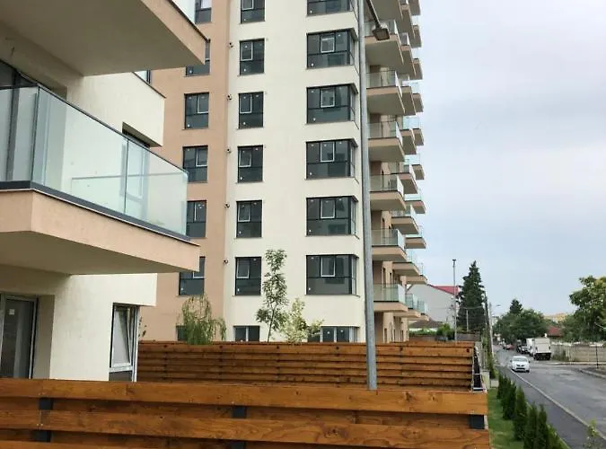 Stylish Westpark 2 View W8