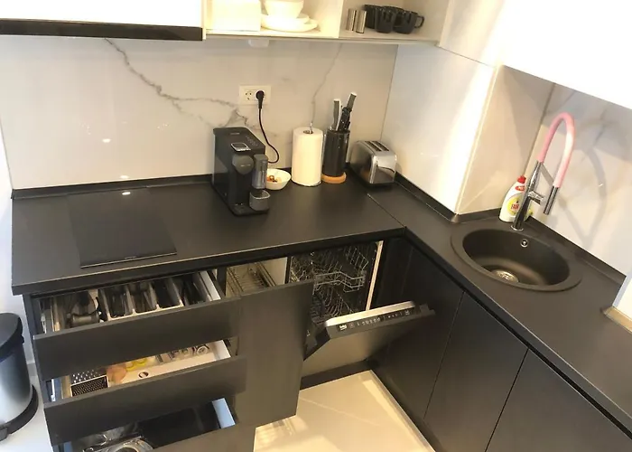 Stylish Westpark 2 View W8 Bukarest