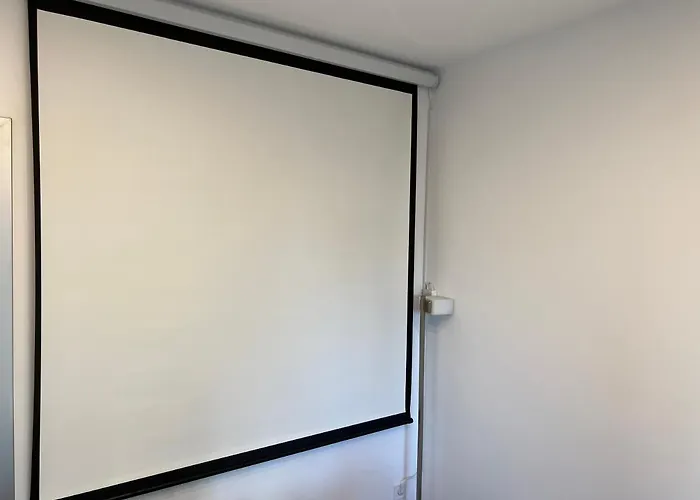 Stylish Westpark 2 View W8 Apartman *